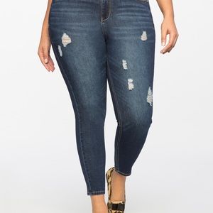 Classic Fit Peach lift Distressed Skinny Jean